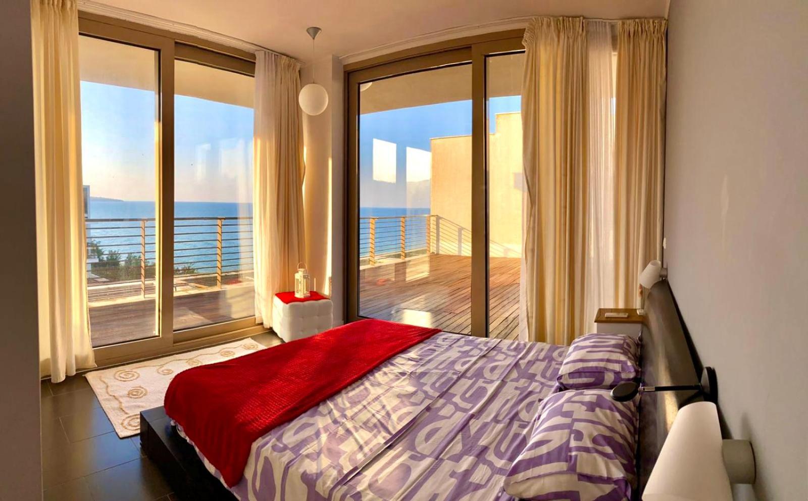 オブゾーSea View Penthouseアパートメント エクステリア 写真